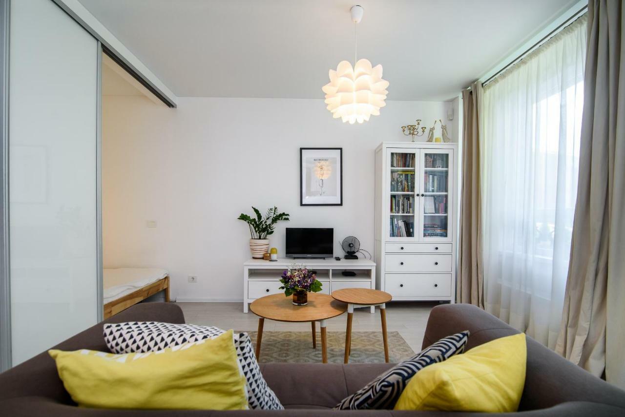 #Stayhere - Comfy & Stylish Studio With Green Patio Close To Old Town فيلنيوس المظهر الخارجي الصورة