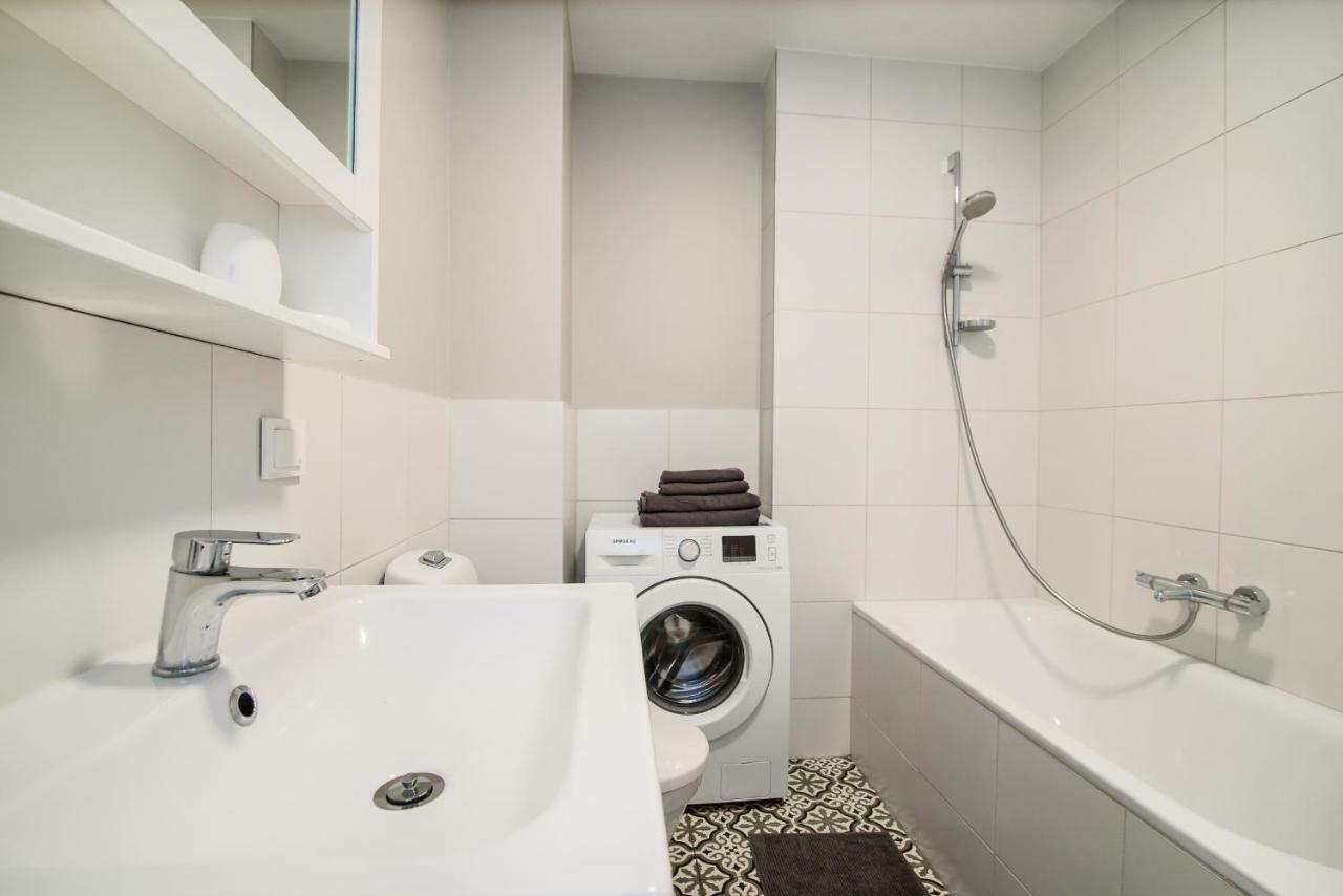 #Stayhere - Comfy & Stylish Studio With Green Patio Close To Old Town فيلنيوس المظهر الخارجي الصورة